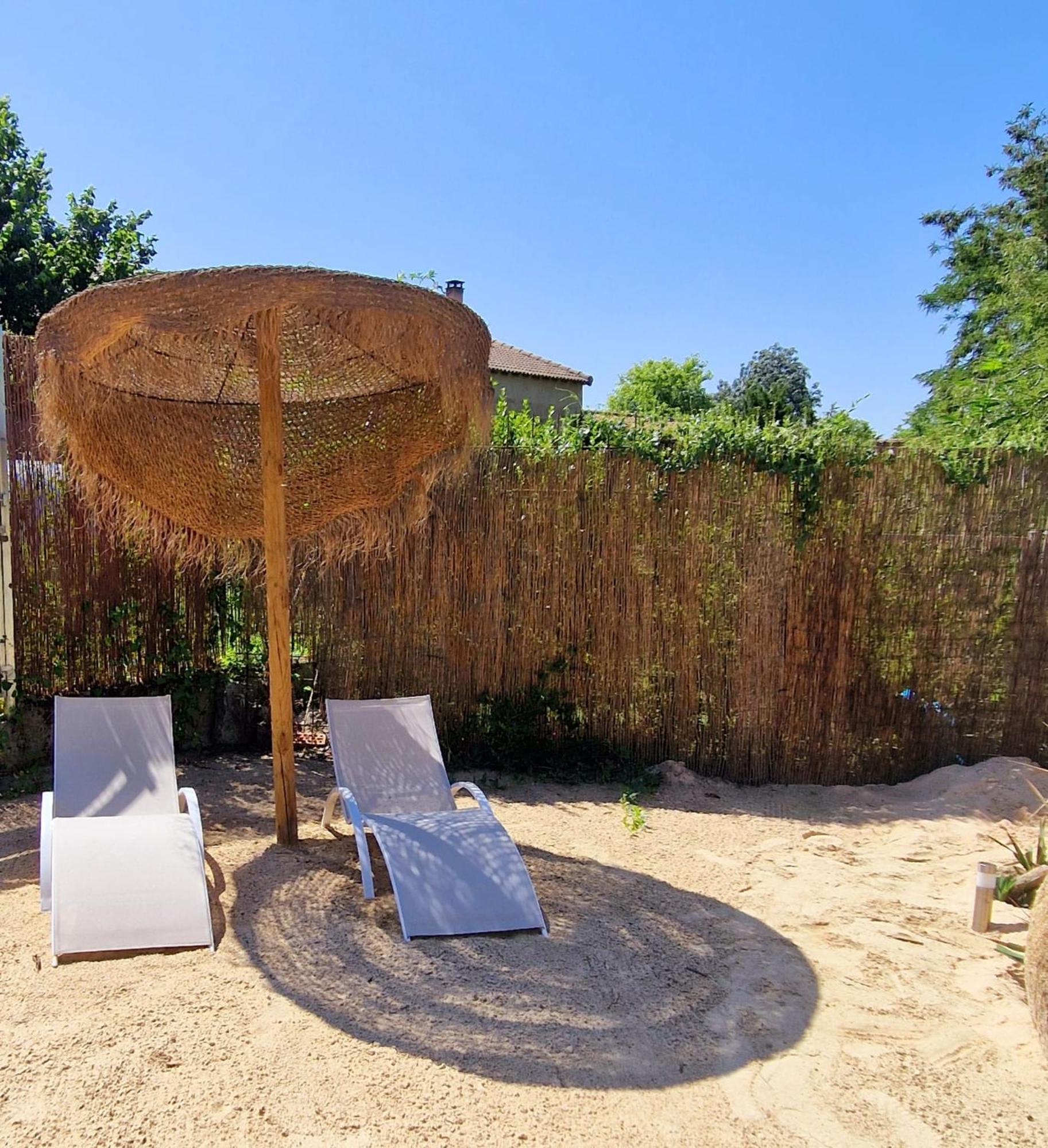 Complejo Oasis Beach Sobre El Rio Huerta  ภายนอก รูปภาพ